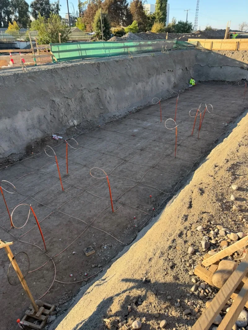 Malla en excavación de fundación